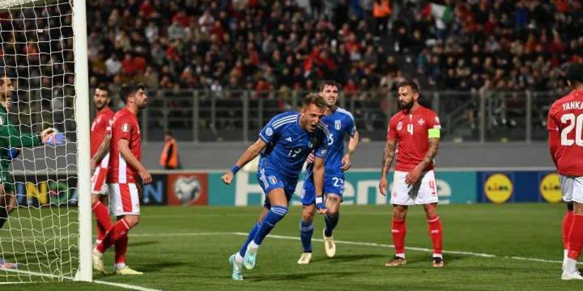 Italië wint met 2-0 van Malta met twee doelpunten in de eerste helft